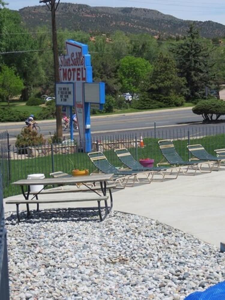 Silver Saddle Motel - photo 33