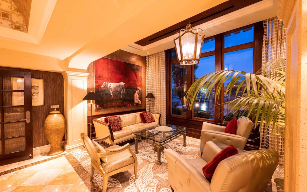 Delamar Greenwich Harbor - photo 4