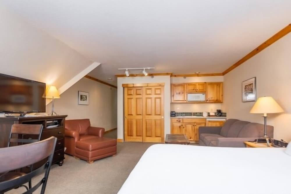 Schweitzer Mountain Resort Selkirk Lodge - photo 22