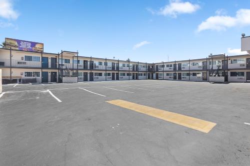 Astro Motel - photo 37