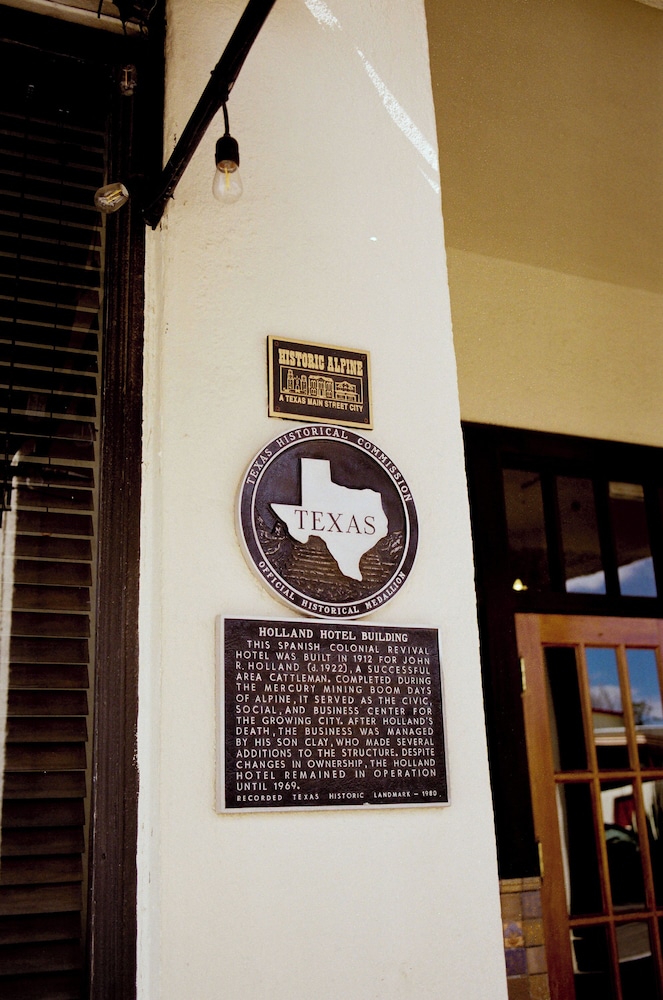 The Holland Hotel - photo 47