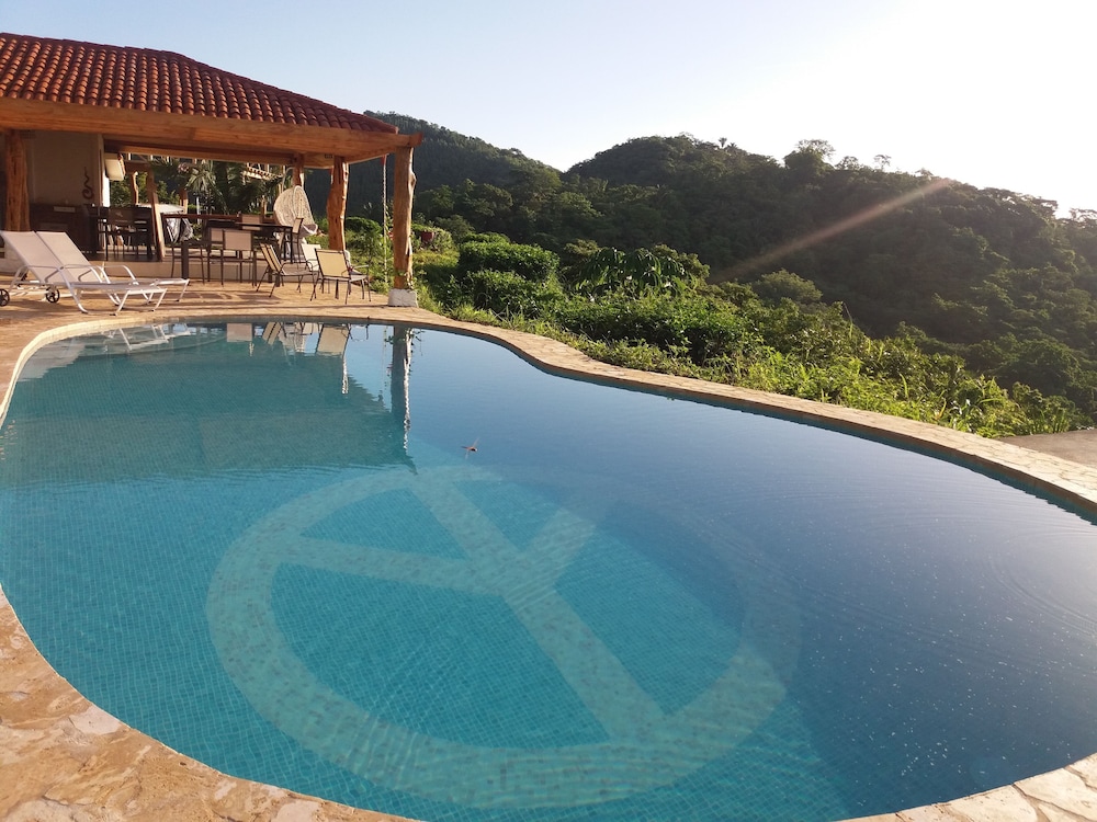 Hotel Peace & Lodge in Samara, Costa Rica