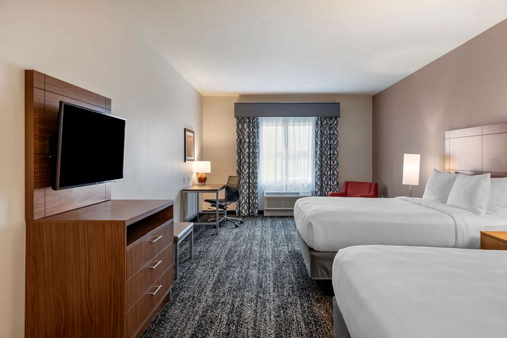 Best Western Plus Coachella Valley Inn & Suites - photo 16