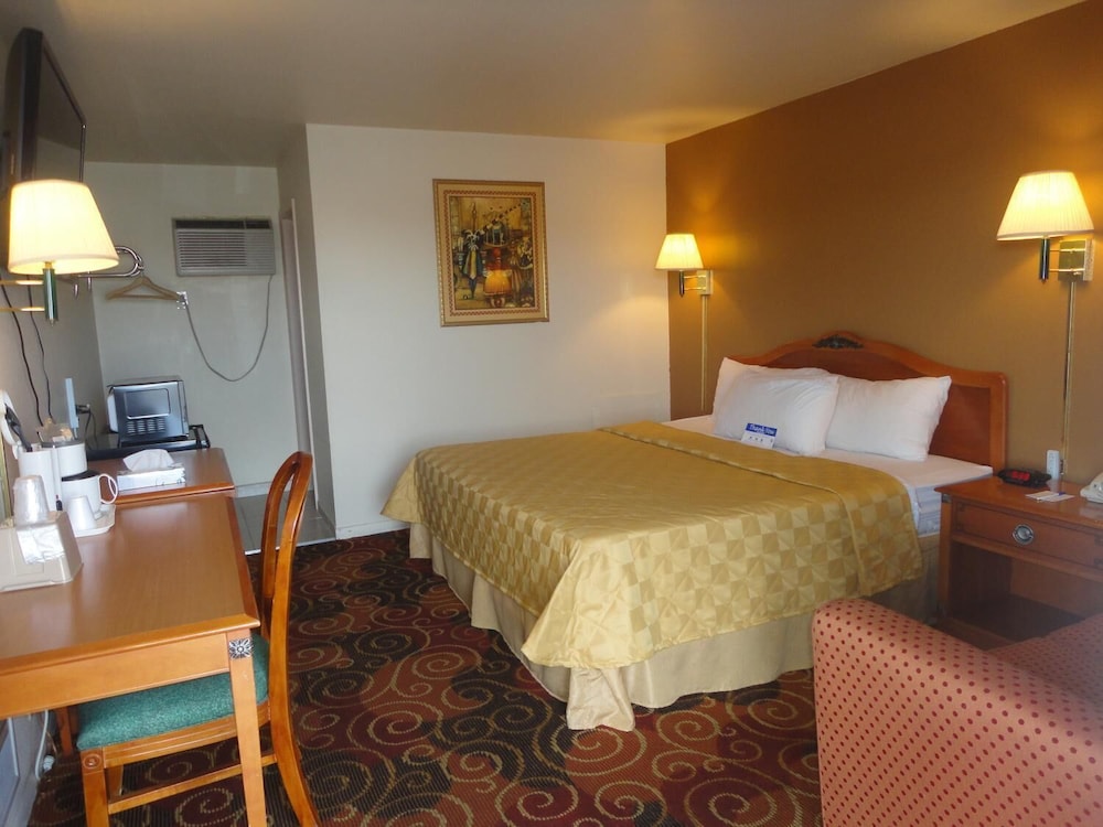 Americas Best Value Inn Santa Rosa NM - photo 11