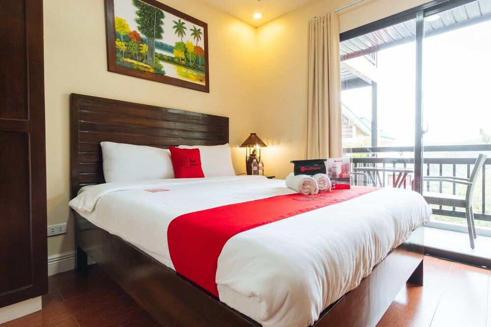 RedDoorz Premium @ Outlook Drive — Baguio — photo 5