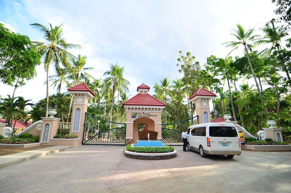 San Remigio Beach Club Sports and Leisure Resort — hotel in San Remigio