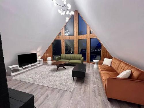 Unique 4Bed and 3Bath A Frame - last minute hotel in Unknown City