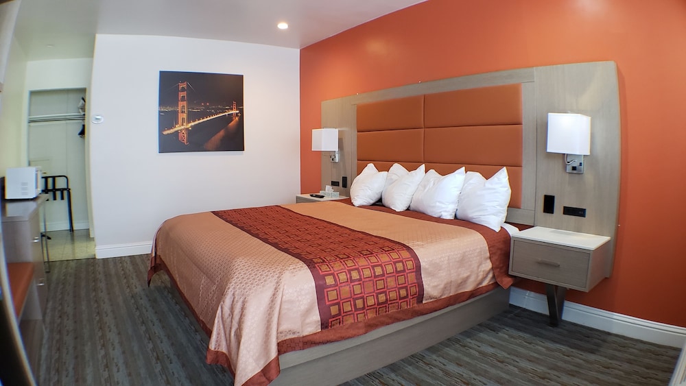 Presidio Parkway Inn - photo 4