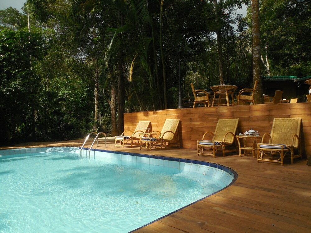Le leopard d 'argent — 4-Star Luxury Hotel in Kandy, Sri Lanka