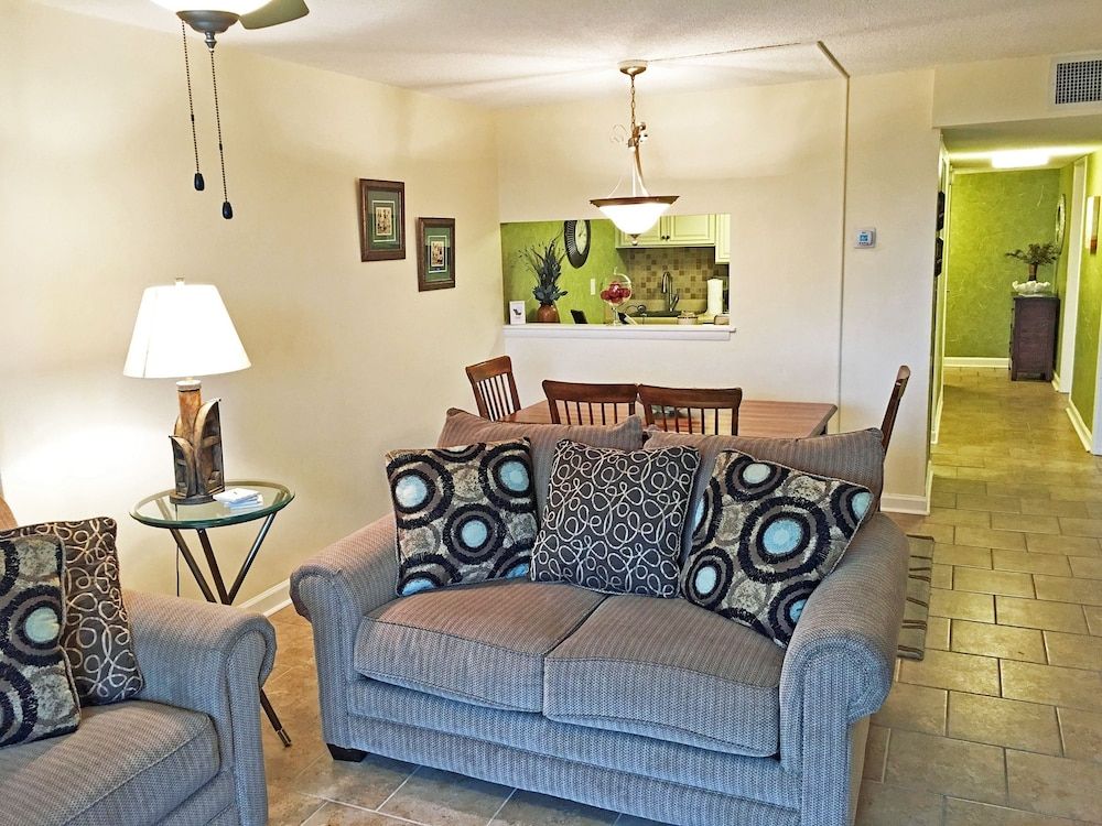 Holiday Towers 206 3 Br condo by RedAwning - photo 24