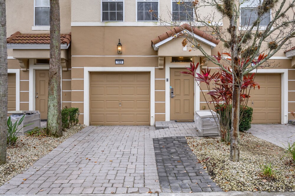 Vista Cay Resort Direct Townhomes by Millennium Management - photo 326