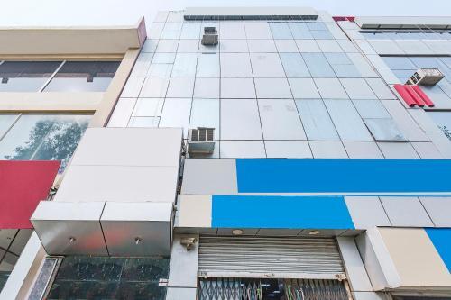 Hotel Surya Plaza in New Delhi, India