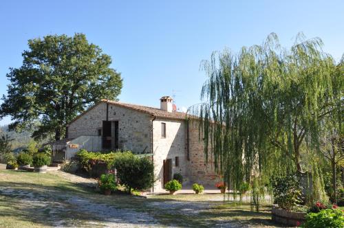 Sarteano Country Villa — 4-Star Luxury Hotel in Sarteano, Italy