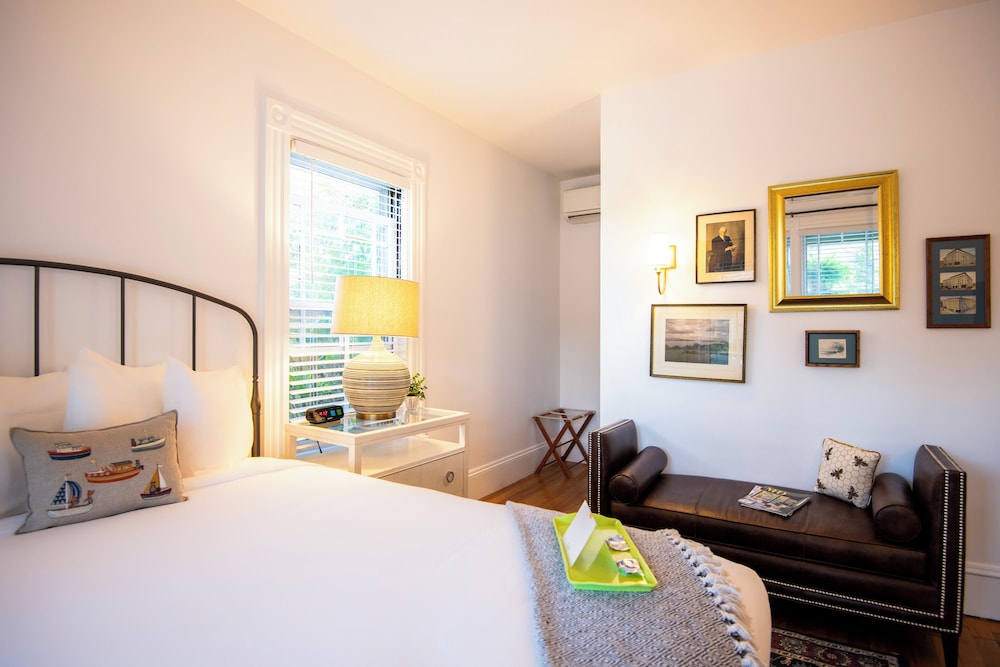 Sand Bar Cottage Inn - photo 38
