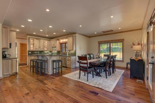 Starlight Retreat at Gray’s Crossing in Truckee, United States