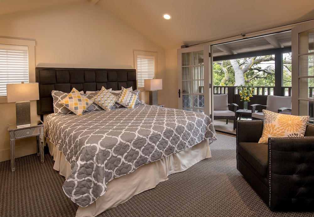 Carmel Country Inn - photo 7
