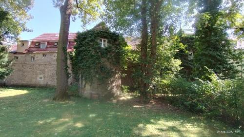 Idyllisches Wohnen An Der Stadtmauer Mit Turm Einzigartig In Sw — Schweinfurt