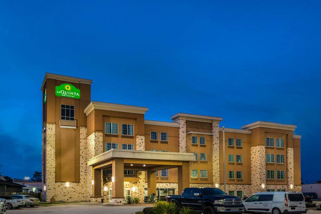 La Quinta Inn & Suites by Wyndham Houston Humble Atascocita - photo 4
