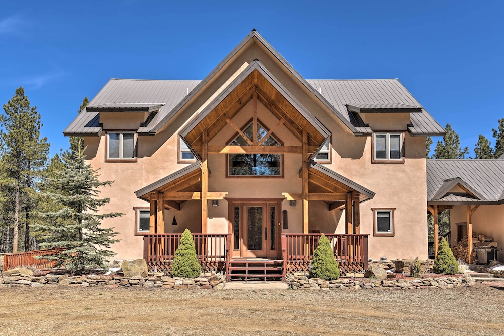 Grand Angel Fire Retreat with Hot Tub And Fire Pit in Angel Fire, United States