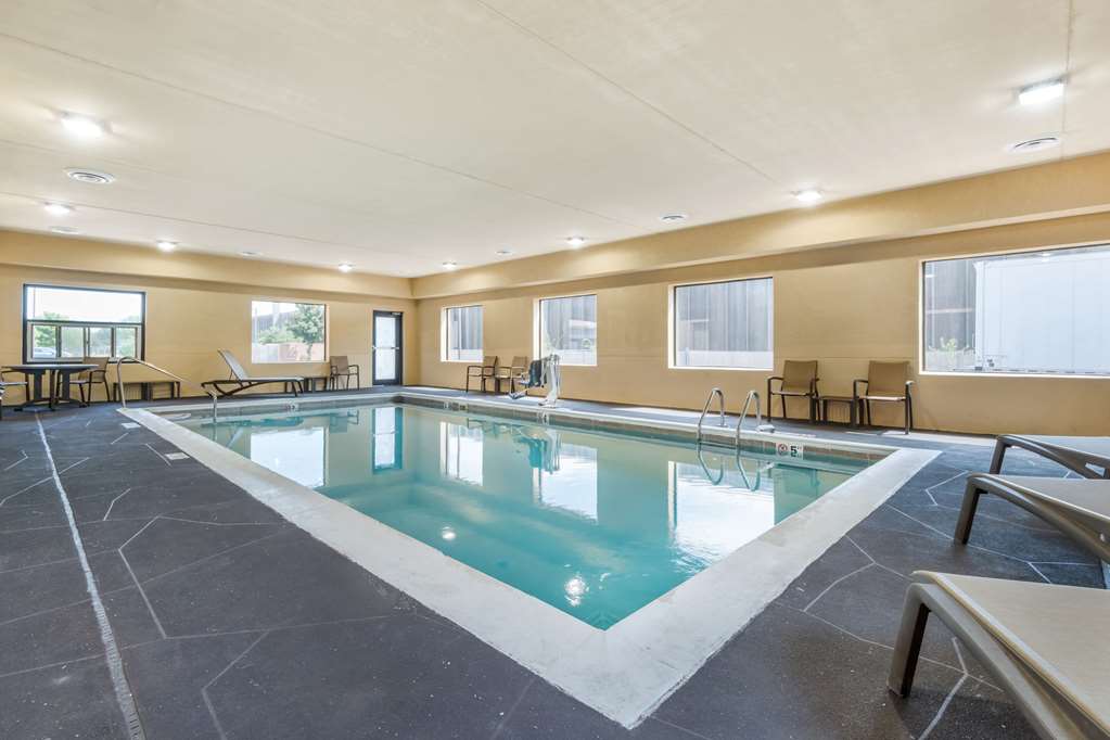 Comfort Suites Louisville Airport - photo 23