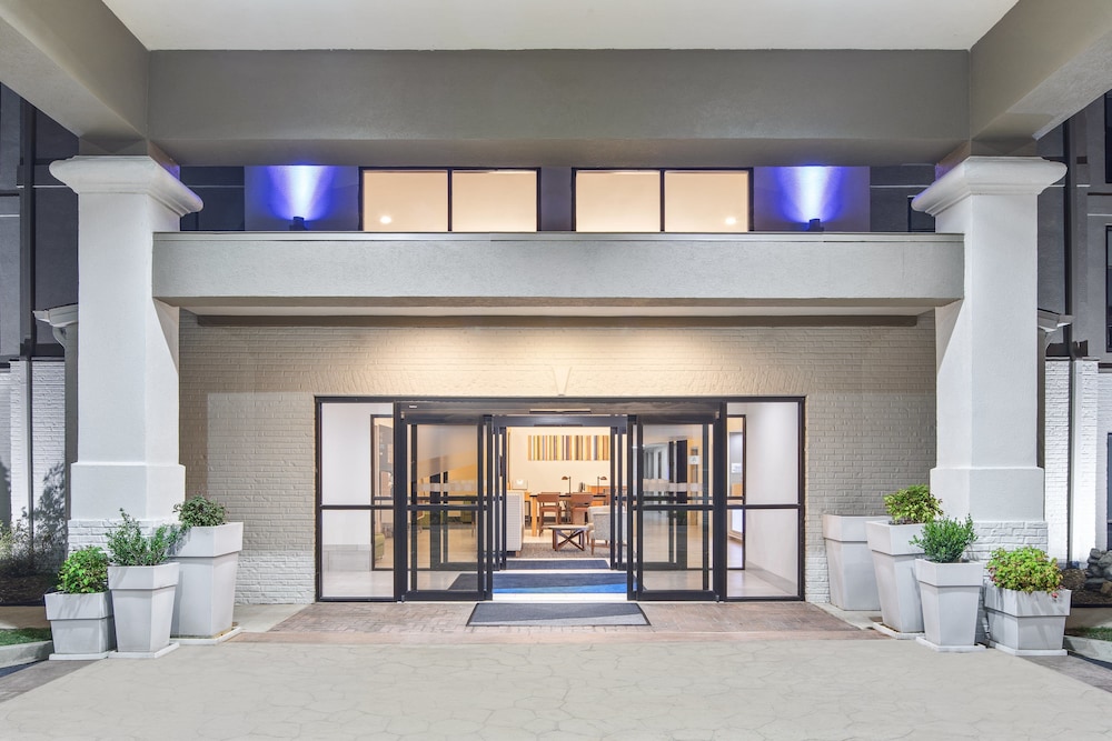 Holiday Inn Express & Suites Greenville Spartanburg by IHG - photo 39