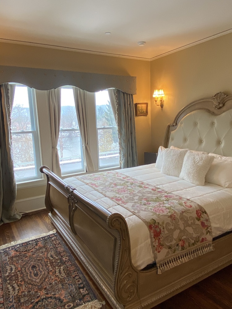 Hazeltine Boutique Hotel BnB - photo 3