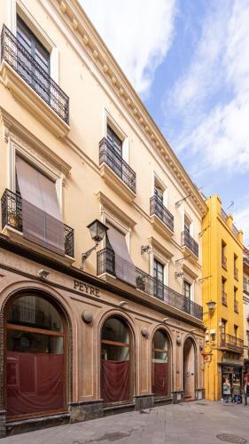 Escapada Romántica 2 pax Centro Histórico — 4-Star Luxury Hotel in Sevilla, Spain
