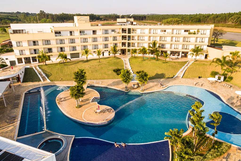 Ramada by Wyndham Furnaspark — hotel in Formiga