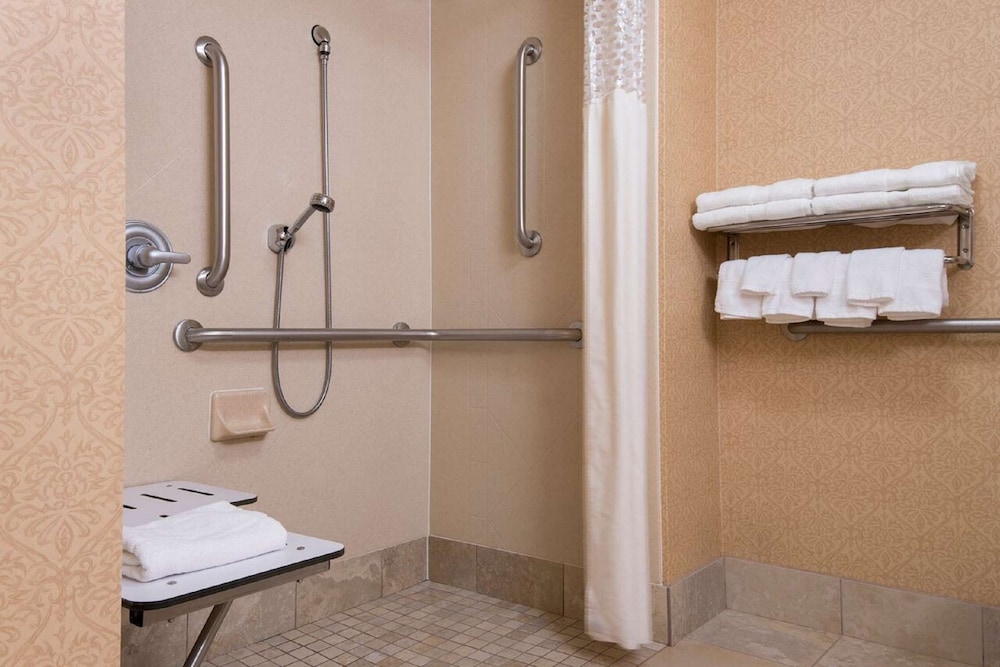 Hampton Inn Schenectady Downtown - photo 21