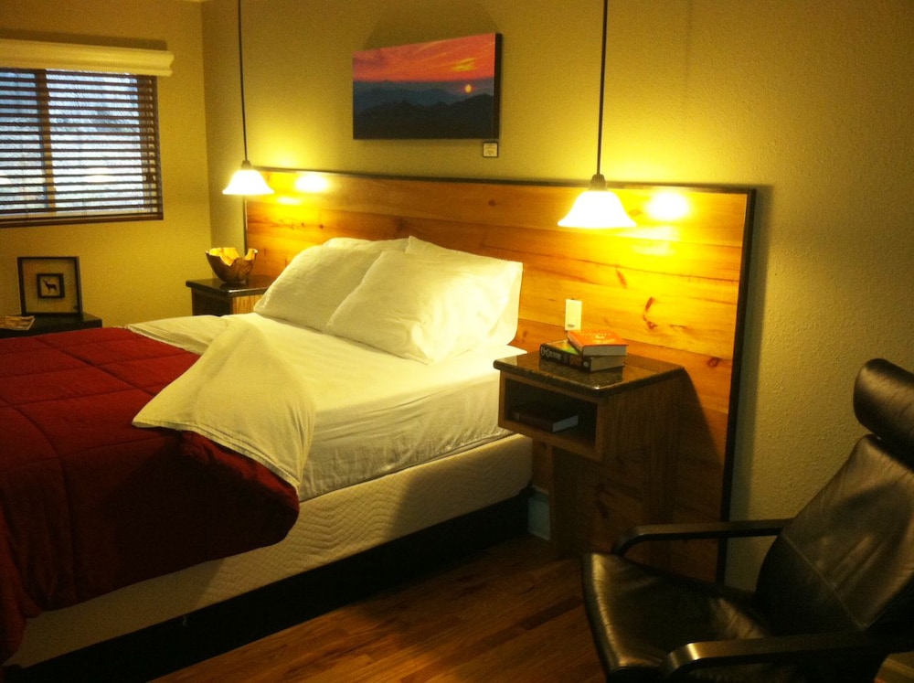 The Monte Vista Hotel - photo 3