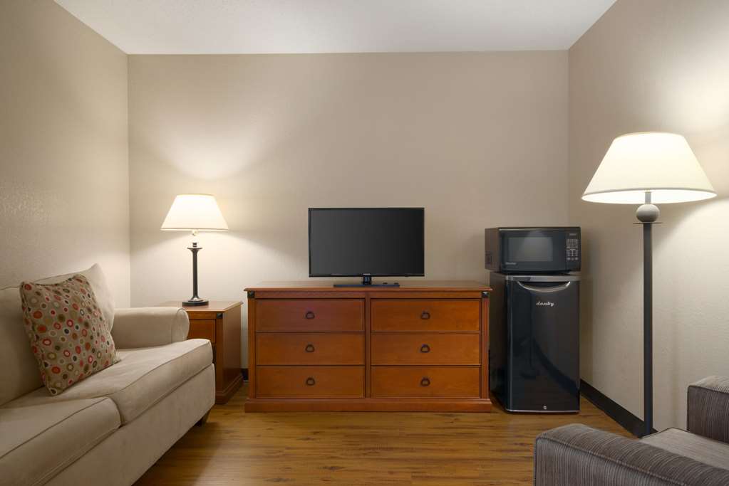 Super 8 by Wyndham Ithaca - photo 31