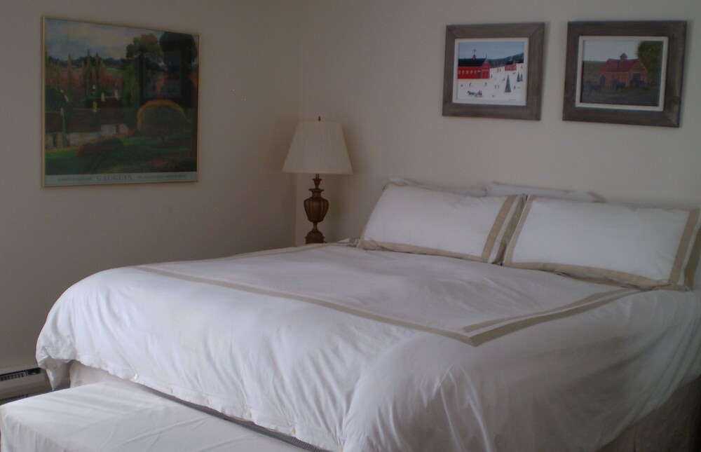 Dering Harbor Inn - photo 7