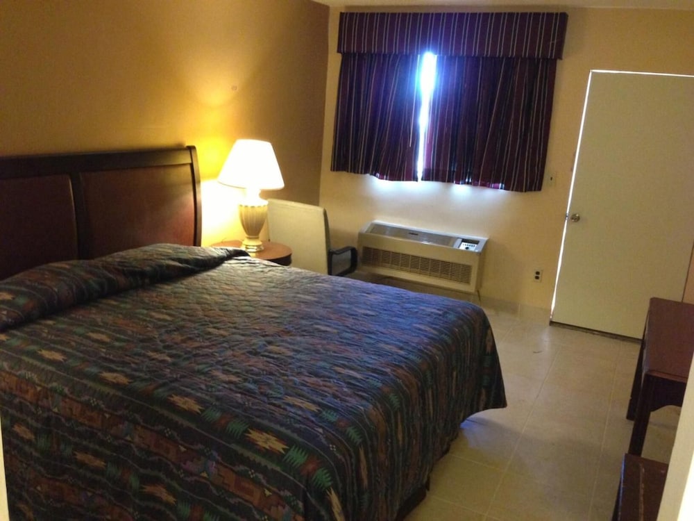Cloud 9 Inn - photo 19