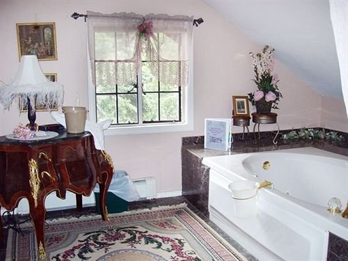 The Historic Brook Forest Inn in Evergreen, United States