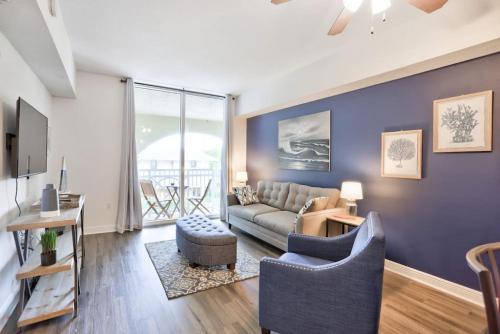 1Br Rooftop Pool 10 Min Walk To Beach — hotel in Boynton Beach