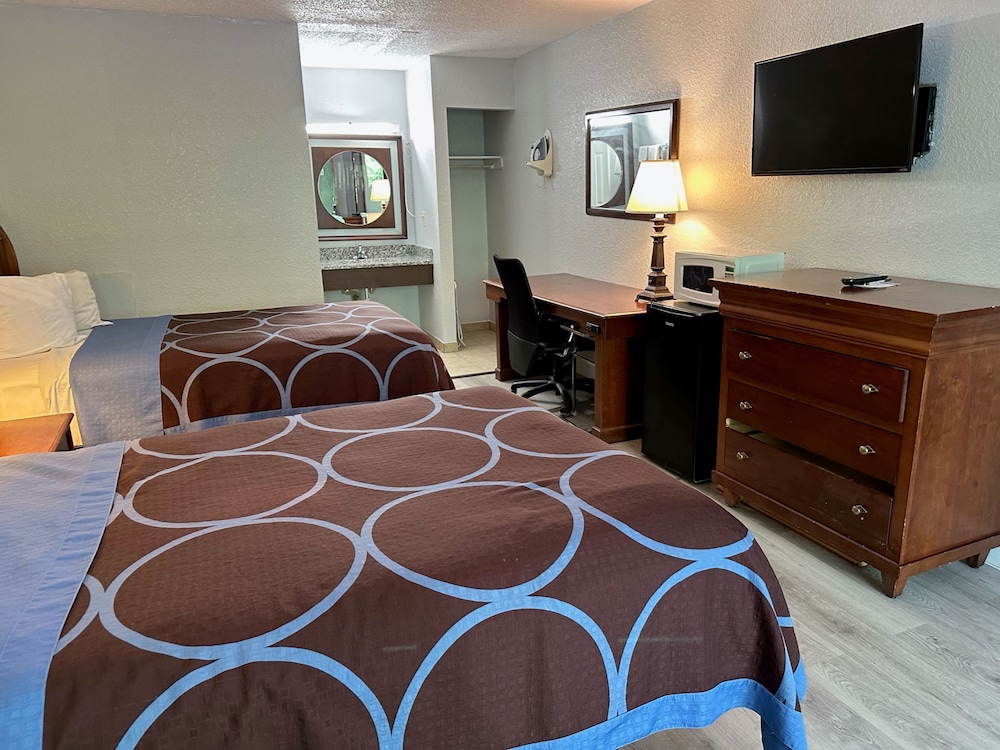 Super 8 by Wyndham Raleigh - photo 10