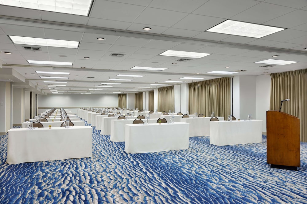 Embassy Suites by Hilton Scottsdale Resort - photo 50