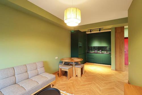 Chic 1BR Apt in Moedani complex By Wehost