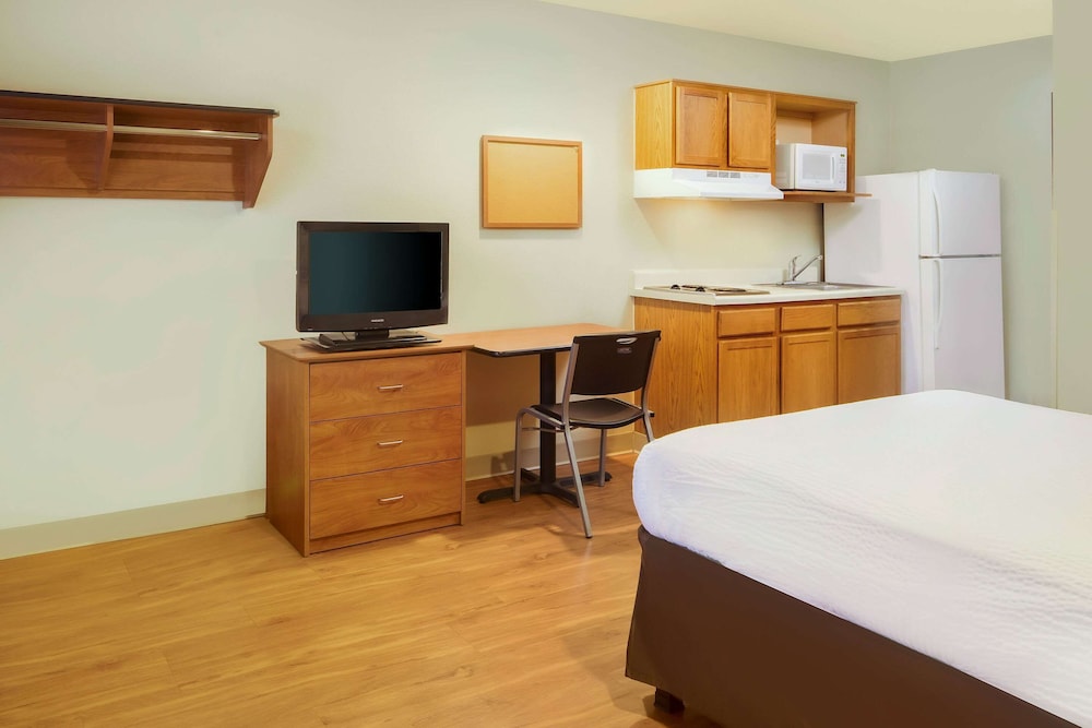 WoodSpring Suites Columbus NE I 270 Airport - photo 11