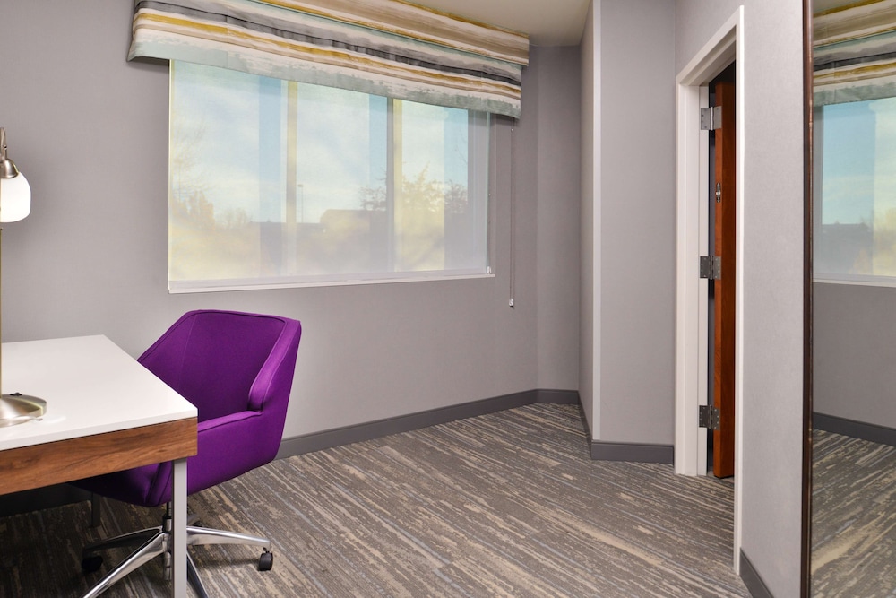 Hampton Inn & Suites Boise Spectrum - photo 34