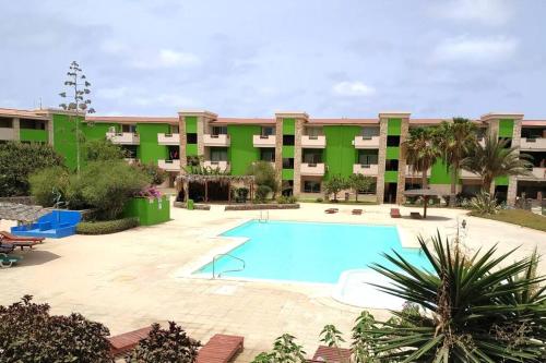 Cozy Apartment with Pool near Beach and Center — 4-Star Luxury Hotel in Santa Maria, Cape Verde