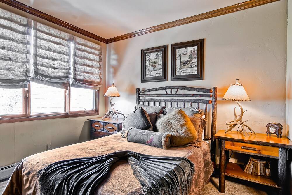 Highlands Slopeside by East West Hospitality - photo 9