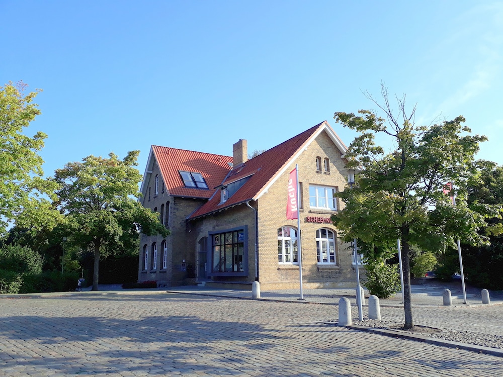 urlaubsart Am Rathaus — 4-Star Luxury Hotel in Kappeln, Germany