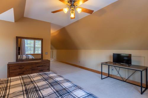Lazy Bear Inn - photo 15