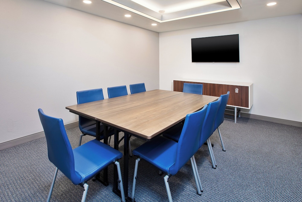 Holiday Inn Express Tuscola by IHG - photo 27