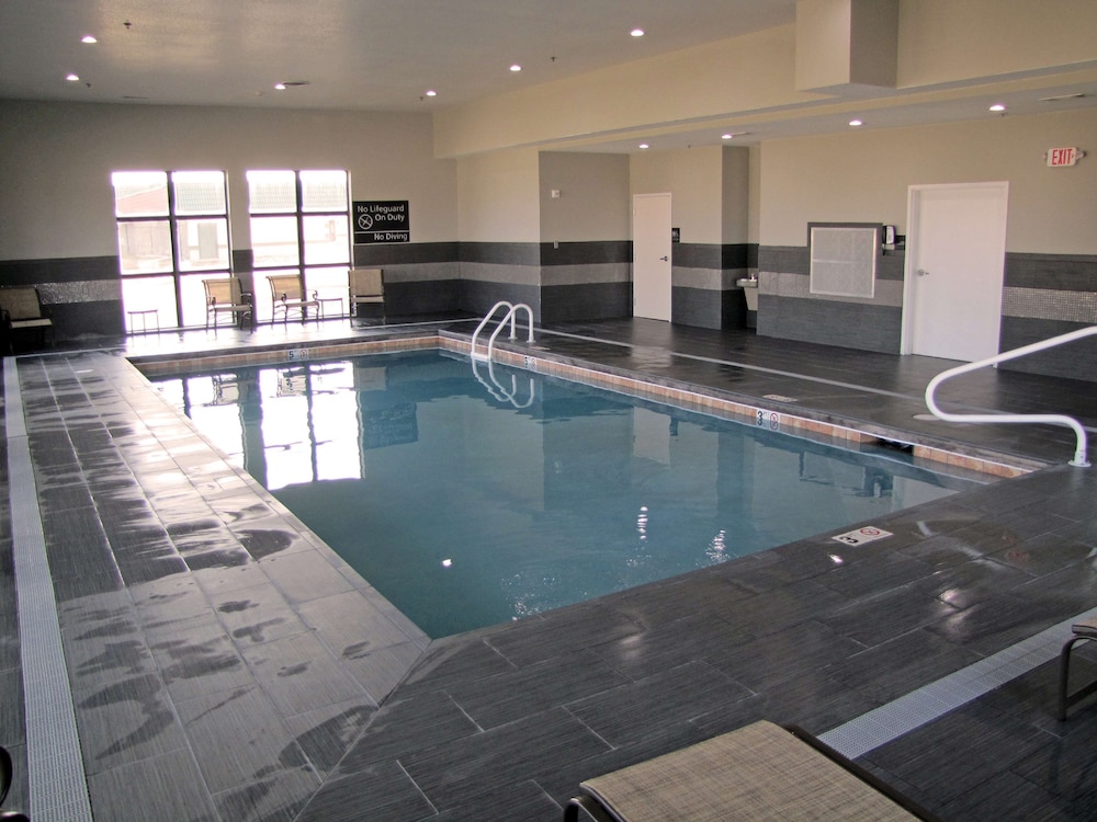 Hampton Inn McPherson - photo 39