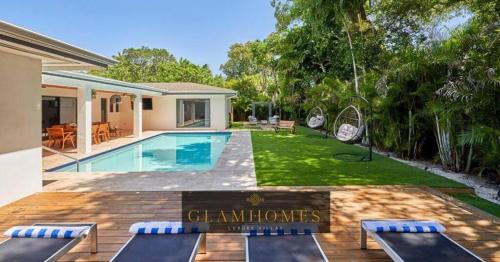 Mini Golf Grill & Big Terrace Pool Ideal Villa — 4-Star Luxury Hotel in Miami, United States