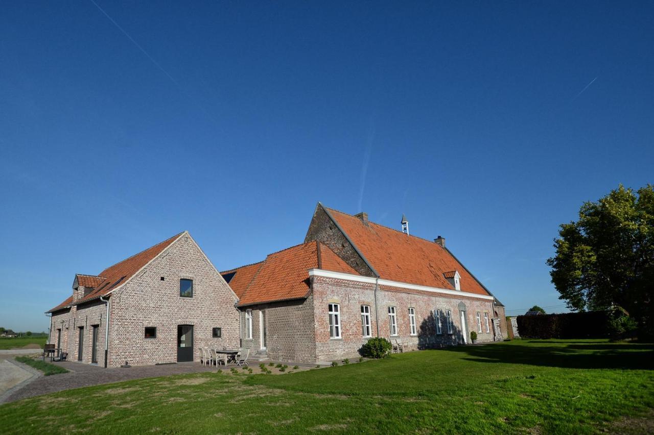 Hoeve Ten Rooden Duifhuize — hotel in Zwevegem