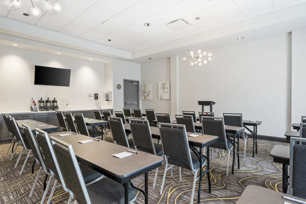 Best Western Plus Cranberry Pittsburgh North - photo 7