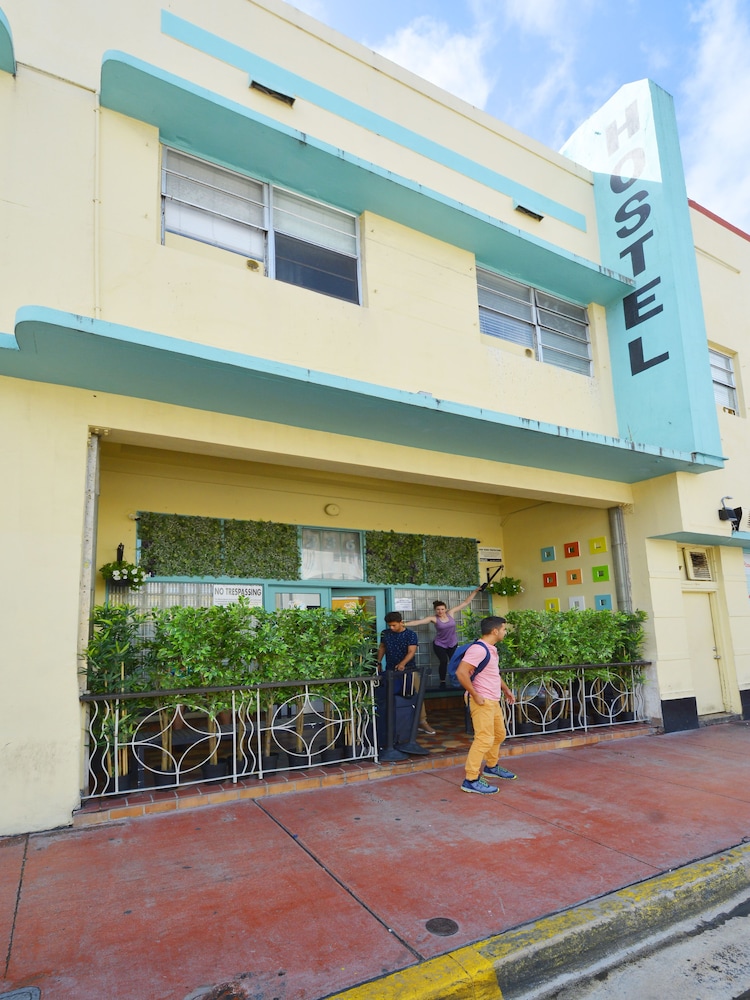 South Beach Rooms and Hostel - photo 29